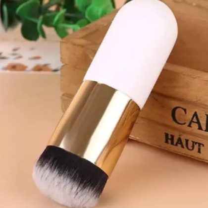 Foundation & Powder Brush